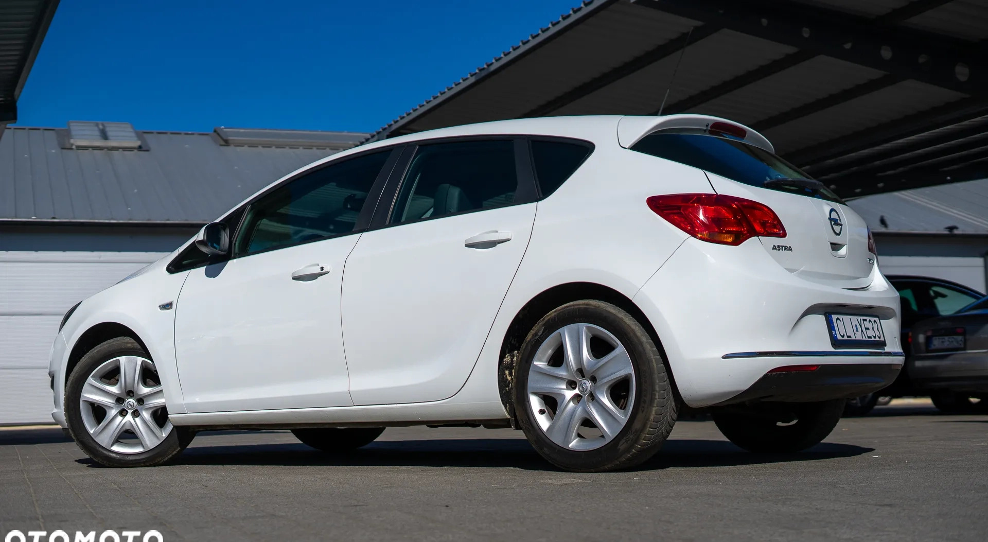 Opel Astra cena 27300 przebieg: 280886, rok produkcji 2013 z Lipno małe 742